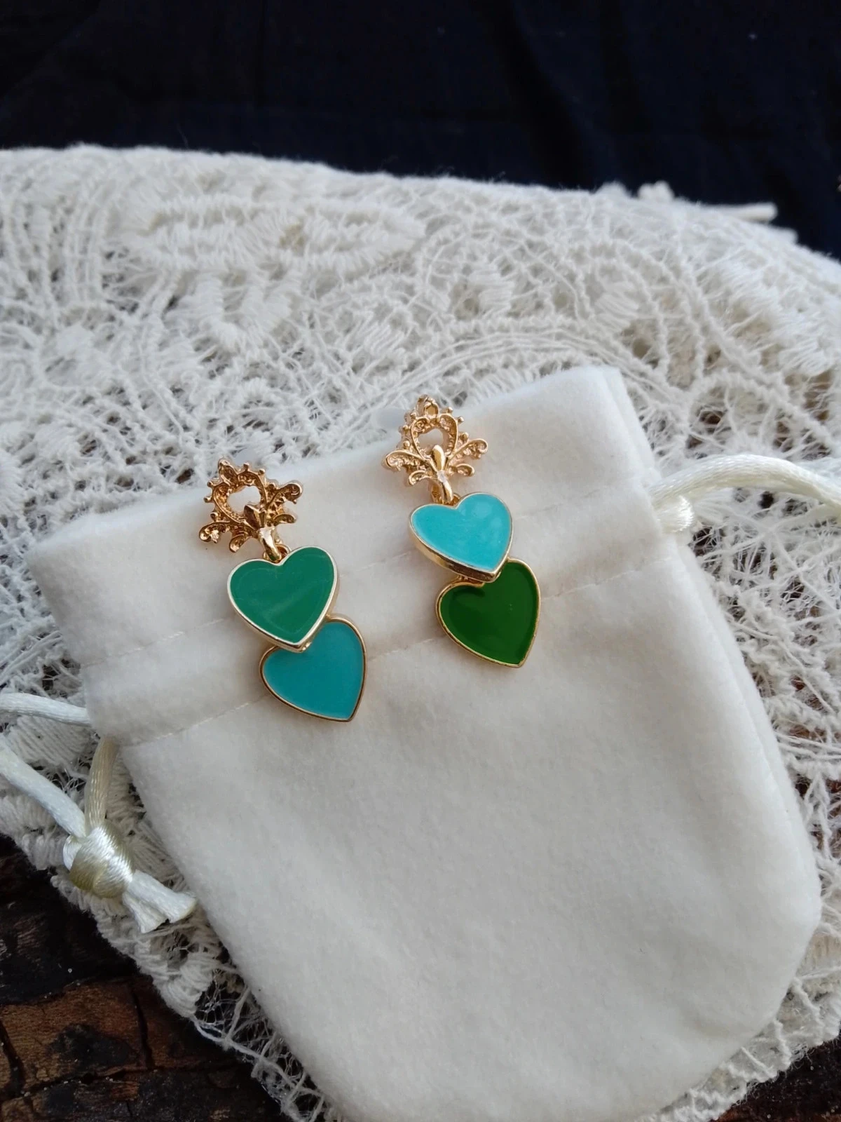 Boucles d'oreilles coeurs verts
